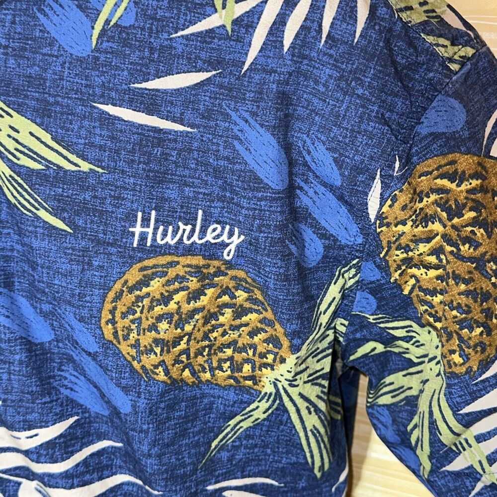 Hurley Men's Blue Pineapple Classic Fit Short Sleeve Hawaiian Shirt XL 0594